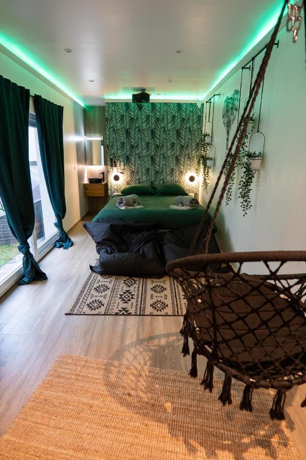 Capsule Thailande I Sauna I Balneo I Console I Jeux En Bois I Cinema I Cour Interieure Trith-Saint-Leger Экстерьер фото